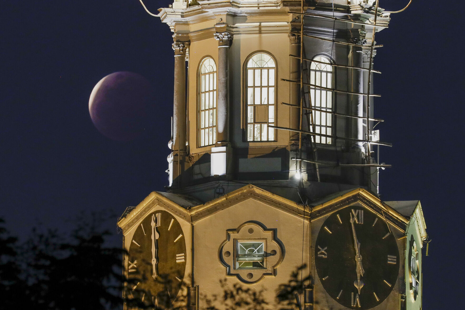 Lunar Eclipse Photo Gallery